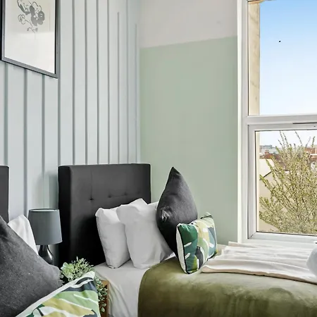 Apartment The Elegant Gem - Sleeps 6 Bristol